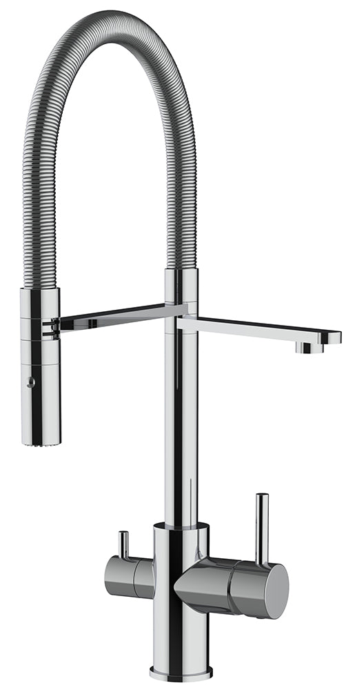 Die Küchenarmatur Levanto 3-Wege-Wasserhahn Chrom verfügt über einen hohen, flexiblen Auslauf, einen zylindrischen Sockel, zwei Griffe und einen herausziehbaren Brausekopf. Abgebildet vor einem weißen Hintergrund.