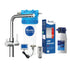 Das Alvito Untertisch-Wasserfilter-Set Integral Complete enthält einen Wasserhahn, ein blau-weißes Filtergehäuse, eine Kartusche, einen Brita-Filter, einen Metalladapter, eine Sensorvorrichtung und eine Verpackung für optimal gefiltertes Trinkwasser.